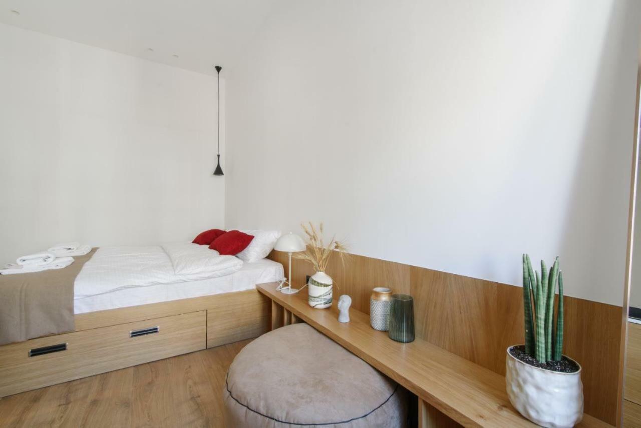 Sunrise Apartment Lviv Dış mekan fotoğraf